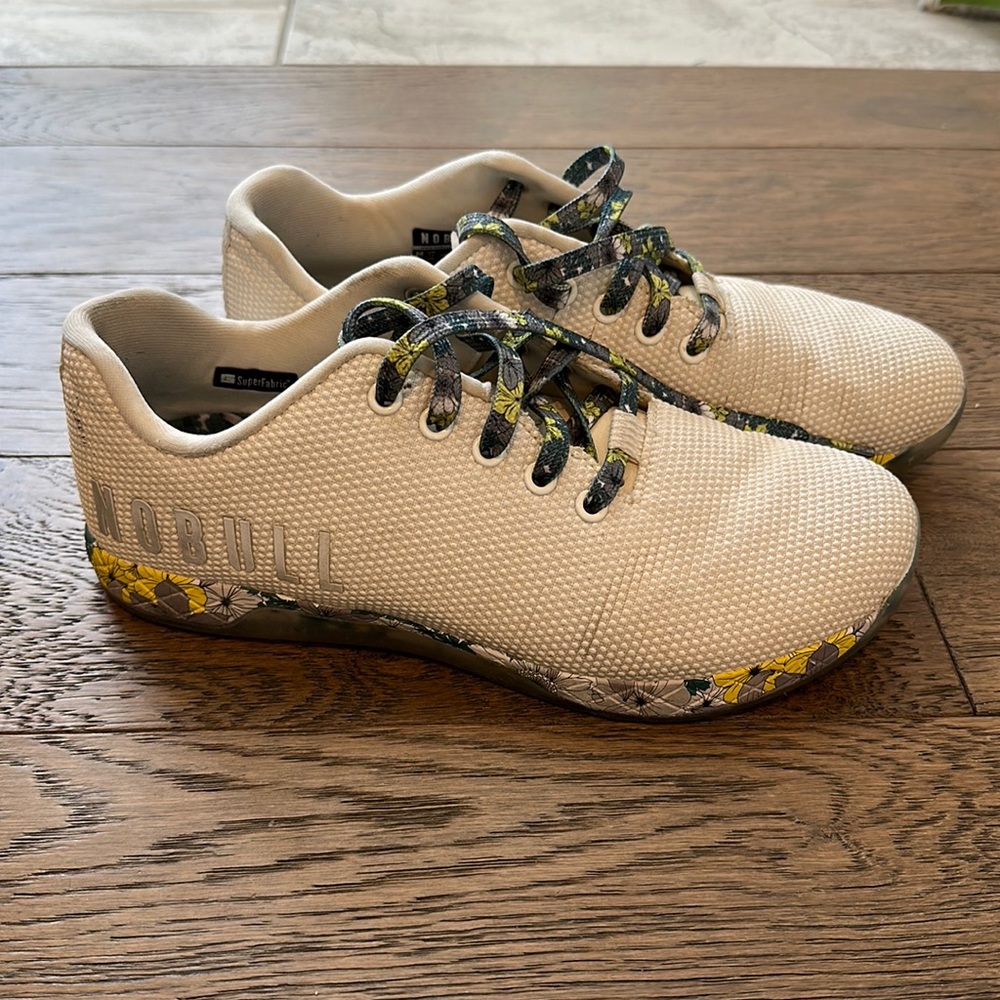 NOBULL Womens 9